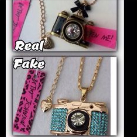 Info on replica Betsey Johnson jewelry - Picture 5 of 7